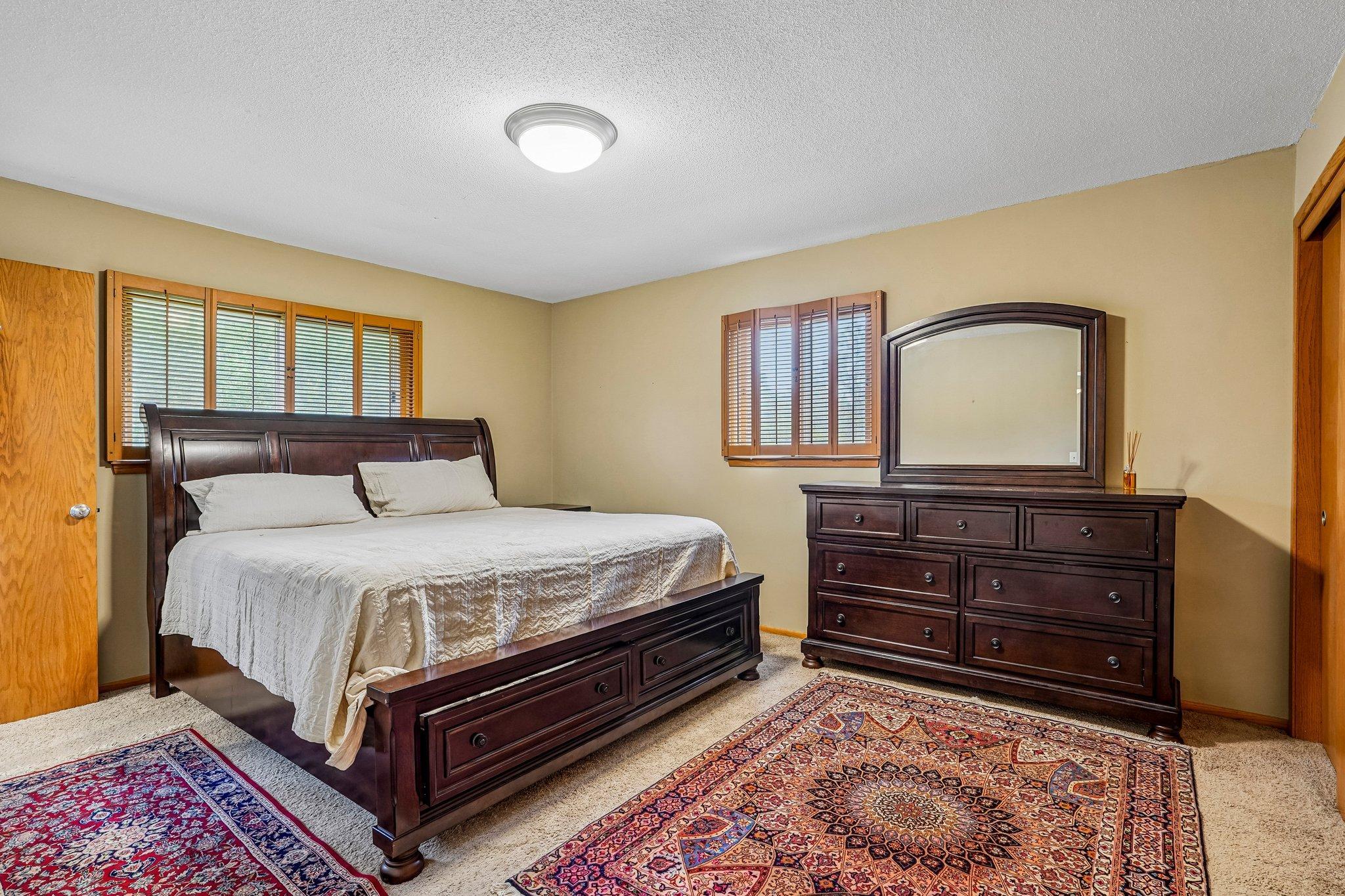 27-web-or-mls-Saint Croix Cir-S0108-027.jpg