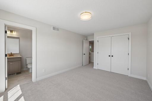 18300 104th Avenue N, Maple Grove, MN 55311