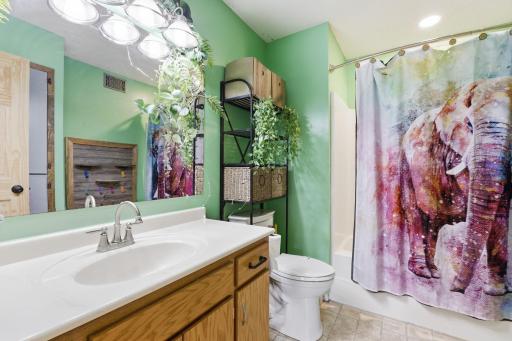 Upper level full bath as-is