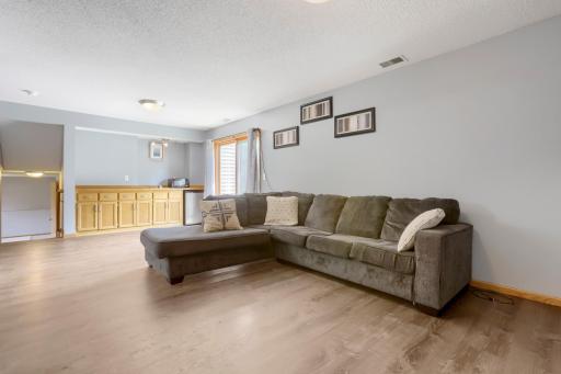 10837 Mississippi Dr N - Print Quality - 018 - 13 Family Room.jpg