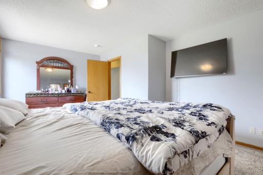 10837 Mississippi Dr N - Print Quality - 021 - 16 Primary Bedroom.jpg