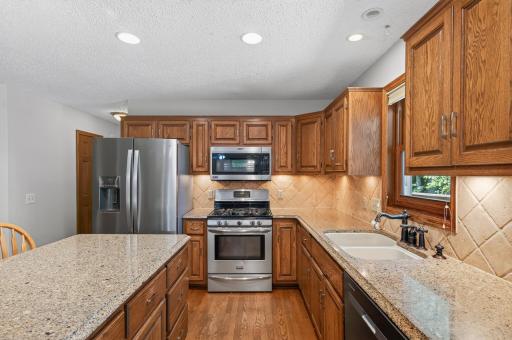 17664 Kettering Trail, Lakeville, MN 55044