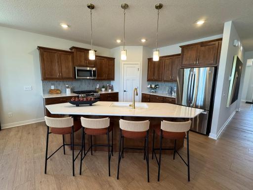Photo of previously built model, finishes and options will vary.