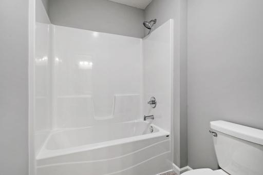 MODEL PHOTOS. PHOTOS OF PREVIOUSLY FINISHED HOME.