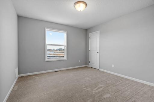 MODEL PHOTOS. PHOTOS OF PREVIOUSLY FINISHED HOME.