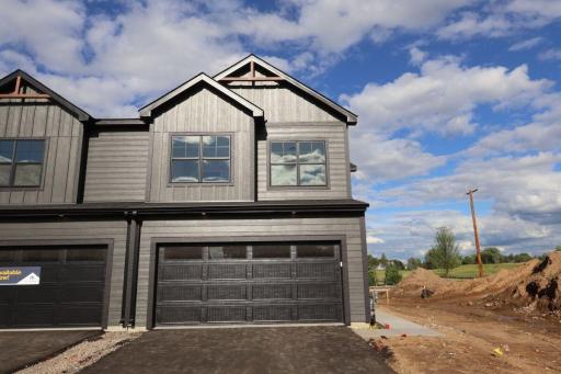671 Tulare Terrace, Newport, MN 55055