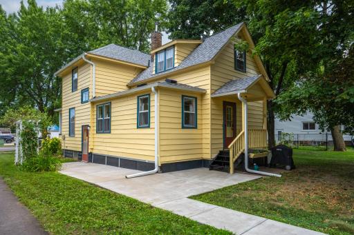 235 W 3rd Street, New Richmond, WI 54017