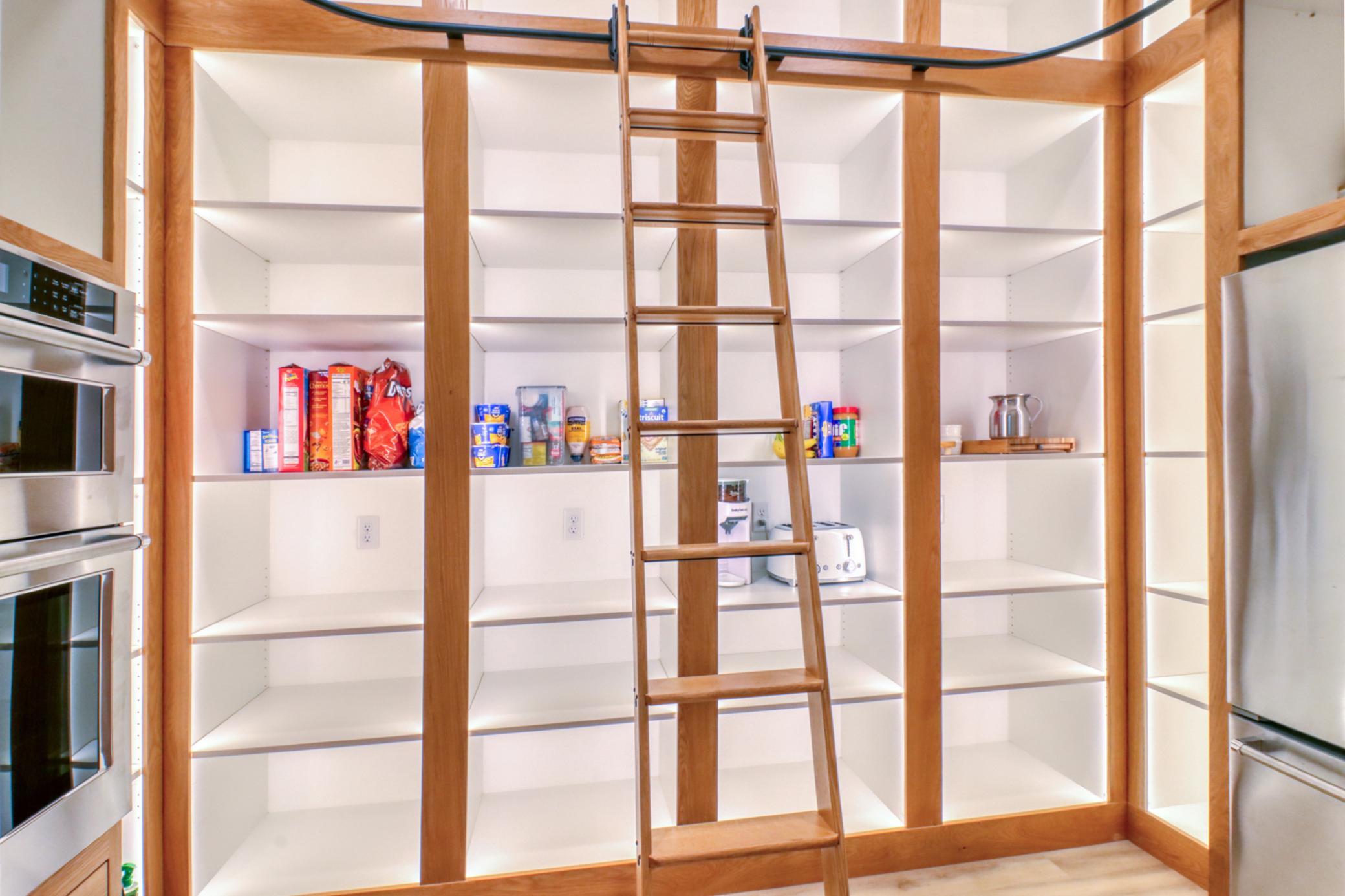 Kitchen_Pantry1_1.jpg