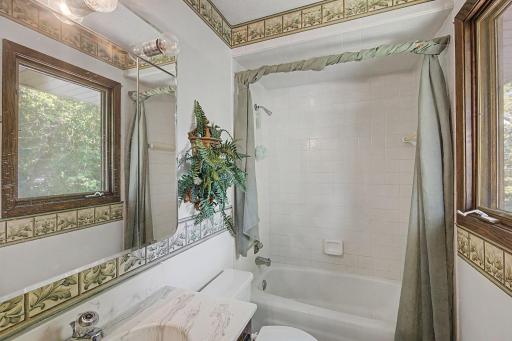 2nd floor primary full bathroom. Bathroom # 2 on 2nd floor