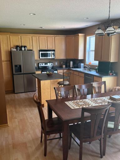 Dining/Kitchen area