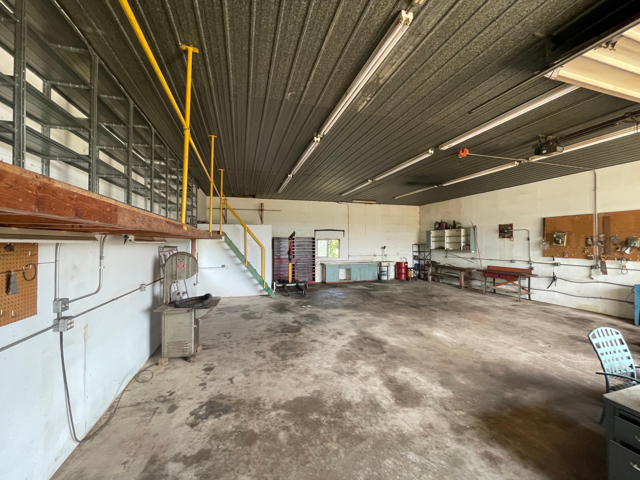 Morton shop interior w/concrete floor