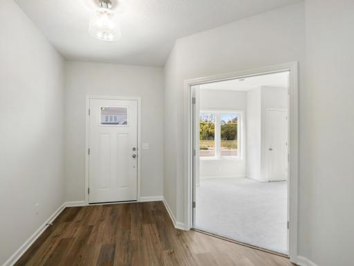 10639 Mississippi Dunes Trail S, Cottage Grove, MN 55016