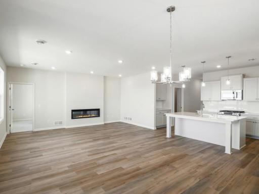10639 Mississippi Dunes Trail S, Cottage Grove, MN 55016