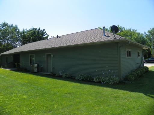 471 Coleman Ave E 014.JPG