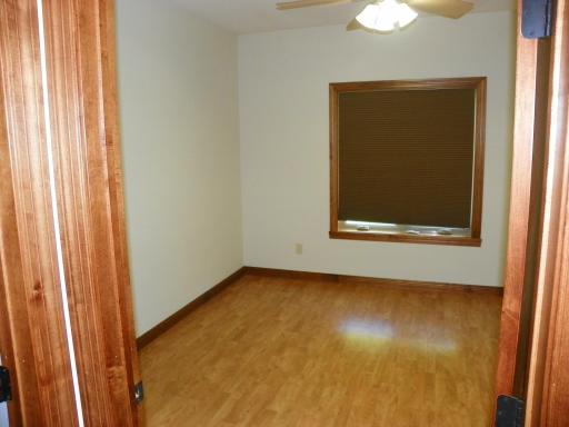 471 Coleman Ave E 023.JPG