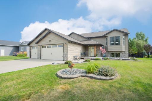 Photo for 2304 36th Street S, Moorhead, MN 56560 - listing #7120238 2304 36th Street S, Moorhead, MN 56560