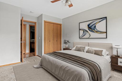 1048 Aston Cir_ Burnsville_ MN-12.jpg