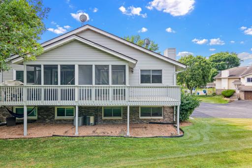 1048 Aston Cir, Burnsville, MN-26.jpg