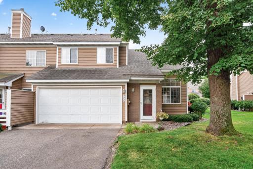 9966 Fillmore Street NE, Blaine, MN 55434