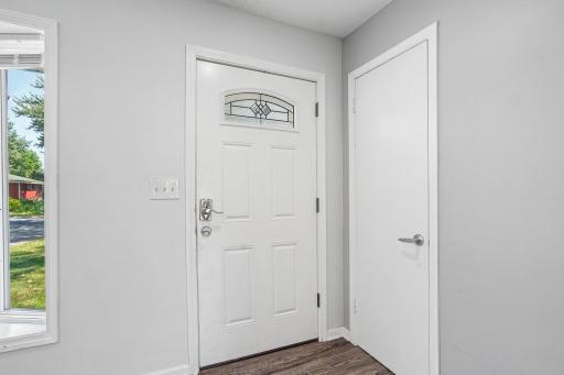 5-web-or-mls-Lead St-S0208-005.jpg
