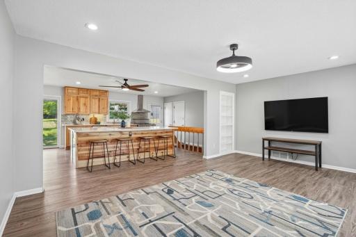 15204 Lead Street, Burnsville, MN 55306