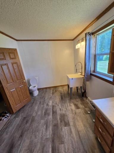 Bathroom 2-3.jpg