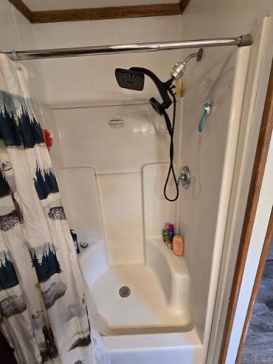 Bathroom 2-4.jpg
