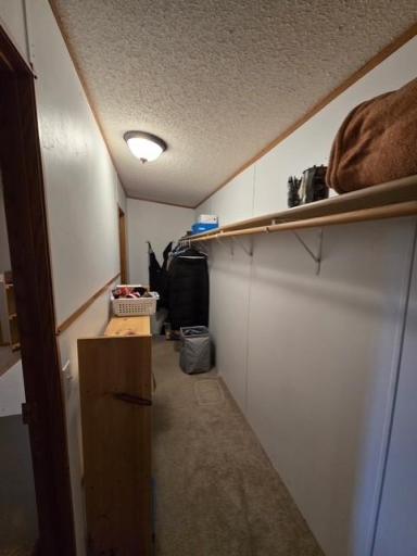 Walk In Closet.jpg
