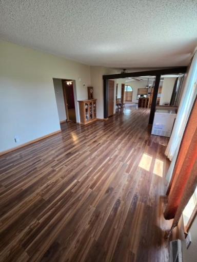 Living Room 2.jpg