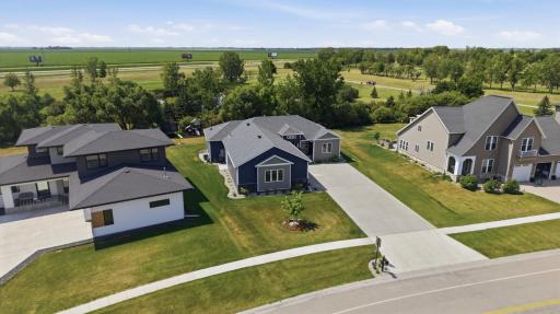 916 Sunset Drive, Mapleton, ND 58059