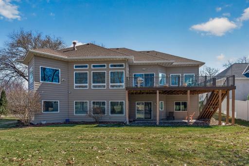 16215 37th Avenue N, Minneapolis, MN 55446