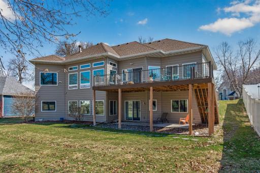 16215 37th Avenue N, Minneapolis, MN 55446
