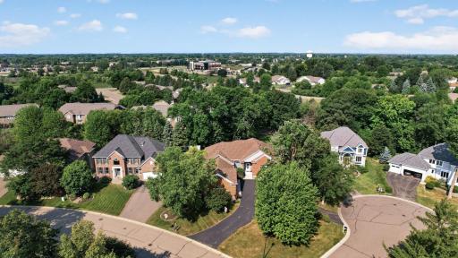 16215 37th Avenue N, Minneapolis, MN 55446