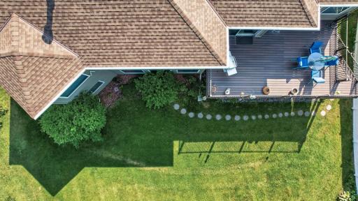 16215 37th Avenue N, Minneapolis, MN 55446