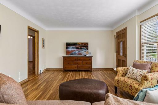 899 Fairview Avenue S, Saint Paul, MN 55116