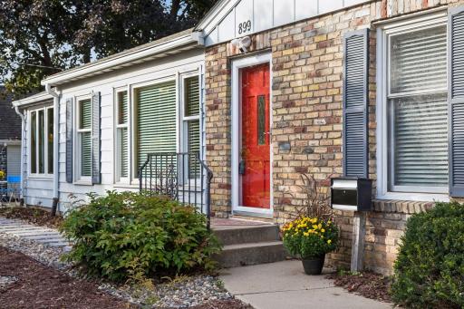 899 Fairview Avenue S, Saint Paul, MN 55116