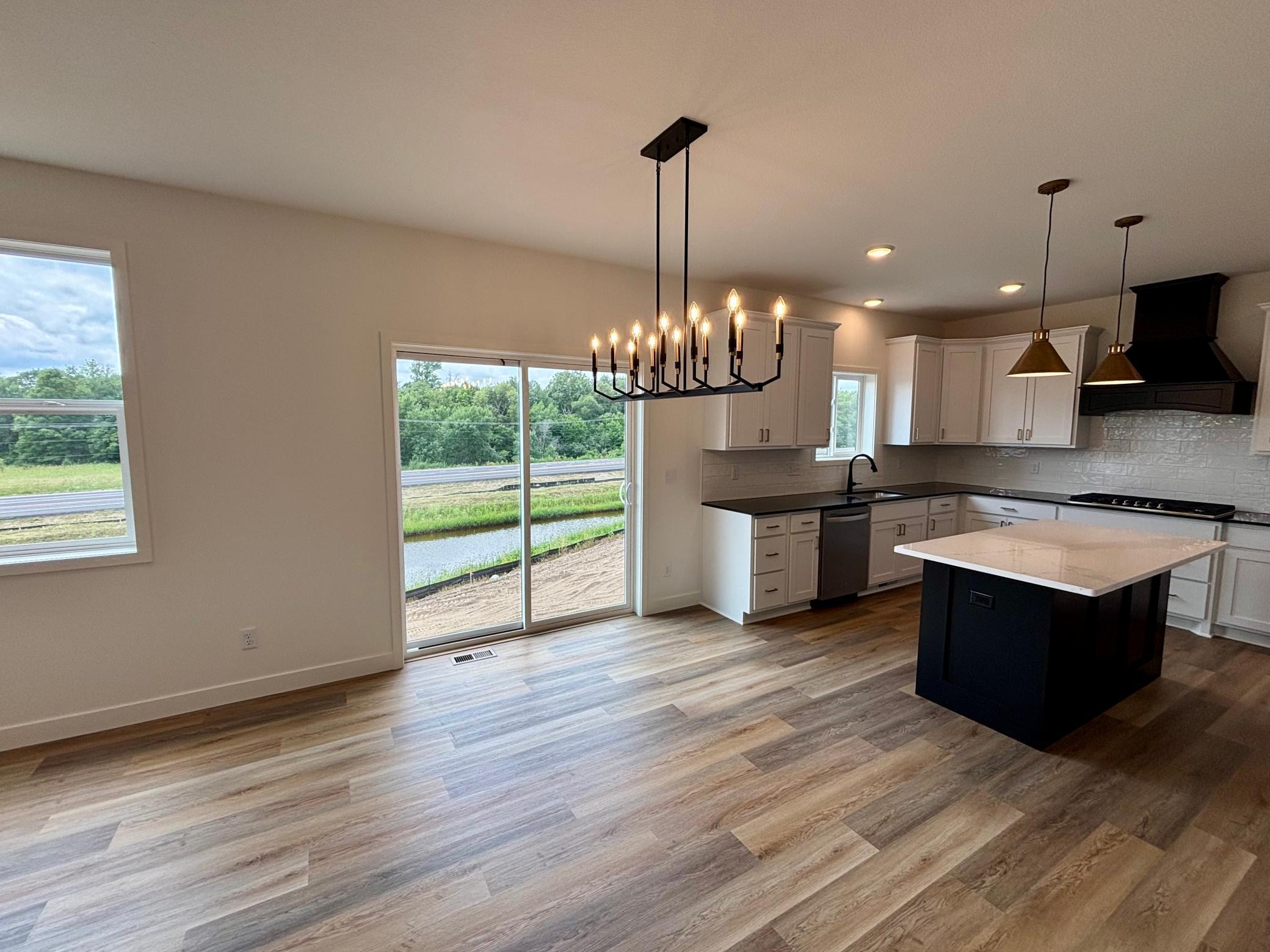 Dining - The Brookview at 819 Walnut Grove Lane in Oakview Ridge!