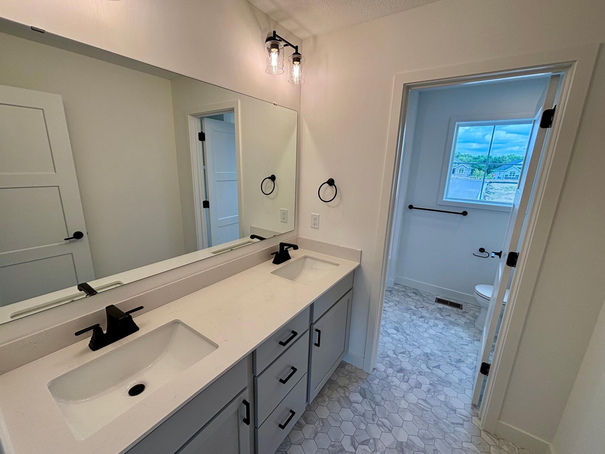 Upper Level Hall Bath - The Brookview at 819 Walnut Grove Lane in Oakview Ridge!