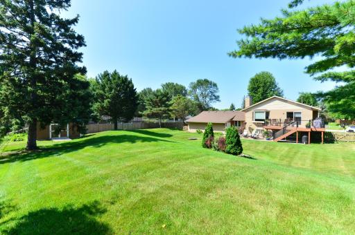 17400 Barrington Court, Minnetonka, MN 55345