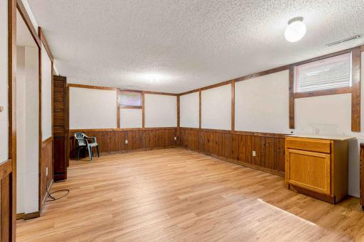 681 Cottonwood Court, West Fargo, ND 58078