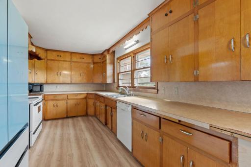 26-web-or-mls-7848 Wyoming Trl-26.jpg
