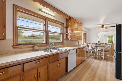 28-web-or-mls-7848 Wyoming Trl-28.jpg