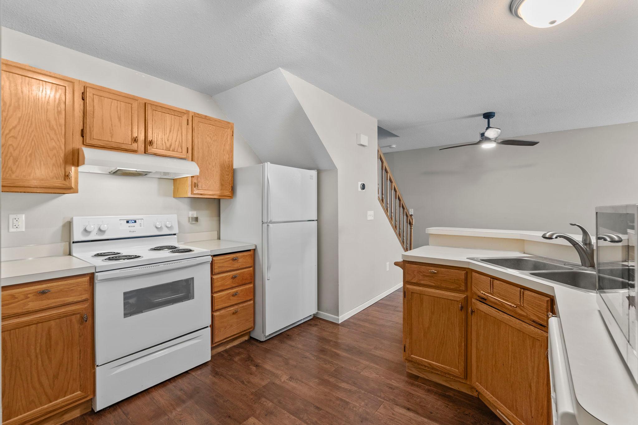 Great working kitchen.