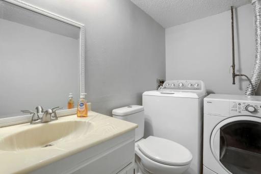 12217 Drake St NW - Web Quality - 023 - 23 Laundry Room.jpg