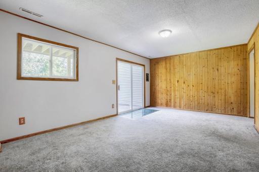 12217 Drake St NW - Web Quality - 006 - 06 Living Room - Copy.jpg