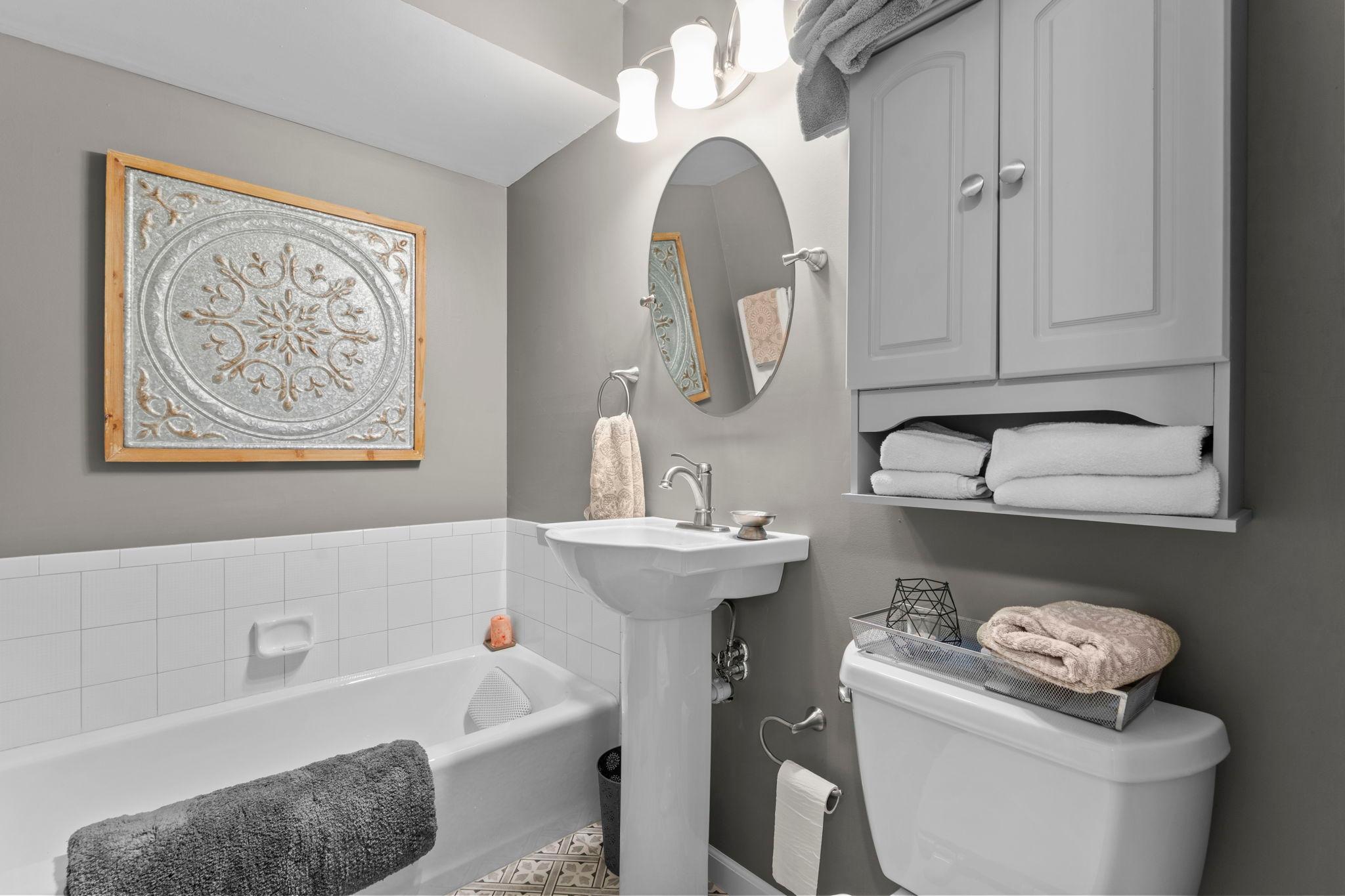 Bath Main Floor