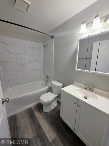 325 W 9th Street, #A, New Richmond, WI 54017