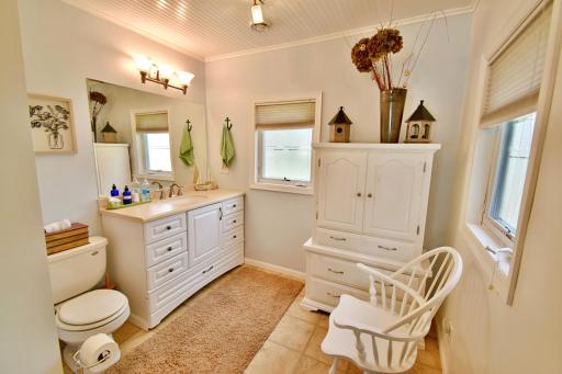 Beautifully Updated Bath w/ Tile Floors & Vanity