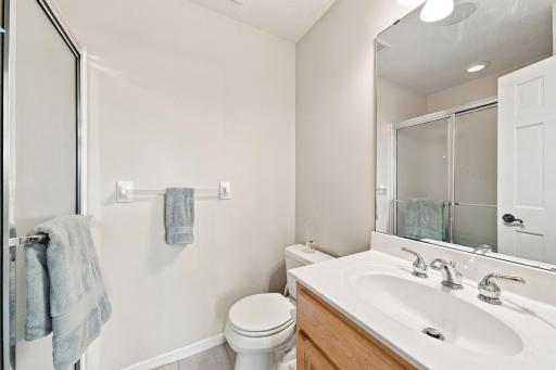 6865 Sapphire Lane, Chanhassen, MN 55317
