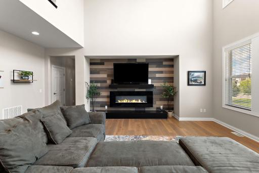 5255 Jewel Lane N, Plymouth, MN 55446